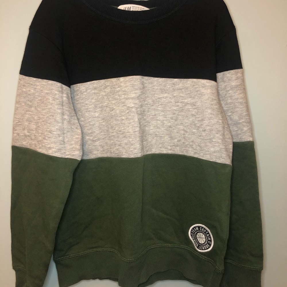 Boys H&M color lock crewneck sweater